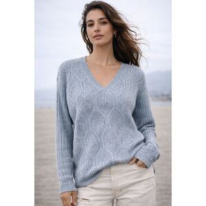 St John’s Bay Blue Cable Knit V-Neck Cozy Classic Pullover Sweater Knit L NWT